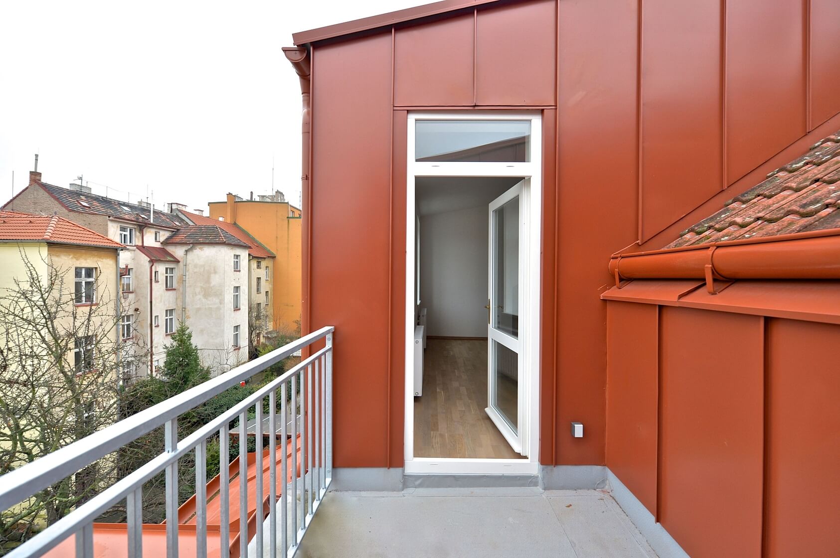 U Santošky, Smíchov - Prague 5 | Sale, Apartment Two-bedroom (3+kk), 98 m²