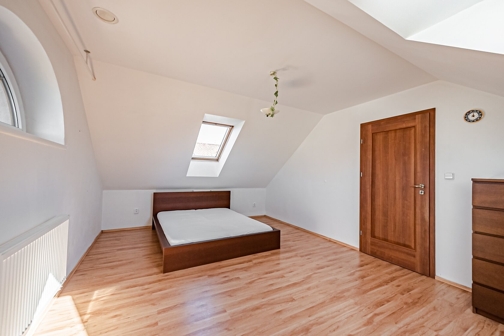 Dubová, Horoměřice - Praha-západ | Rent, House Four-bedroom (5+kk), 280 m²