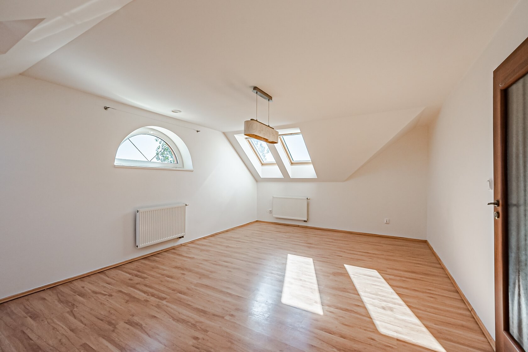 Dubová, Horoměřice - Praha-západ | Rent, House Four-bedroom (5+kk), 280 m²