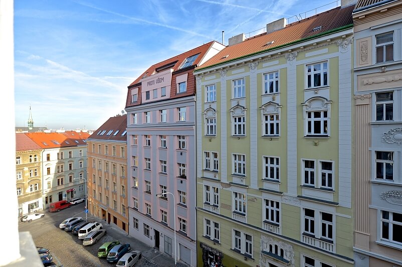 Chvalova, Žižkov - Prague 3 | Rent, Apartment One-bedroom (2+kk), 76 m²