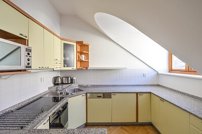 Vlašská, Malá Strana - Praha 1 | Pronájem, Byt 3+kk, 75 m²