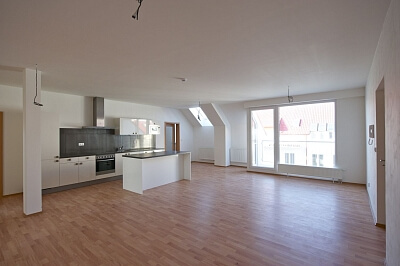 Jistebnická, Libuš - Prague 4 | Sale, Apartment Three-bedroom (4+kk), 118 m²