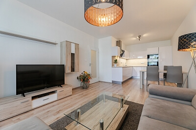 V Zahrádkách, Žižkov - Prague 3 | Rent, Apartment One-bedroom (2+kk), 56 m²