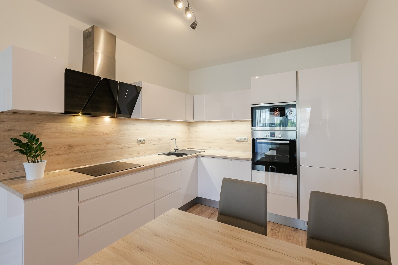 V Zahrádkách, Žižkov - Prague 3 | Rent, Apartment One-bedroom (2+kk), 56 m²