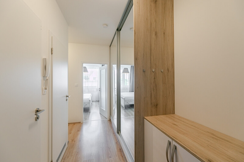 V Zahrádkách, Žižkov - Praha 3 | Pronájem, Byt 2+kk, 56 m²