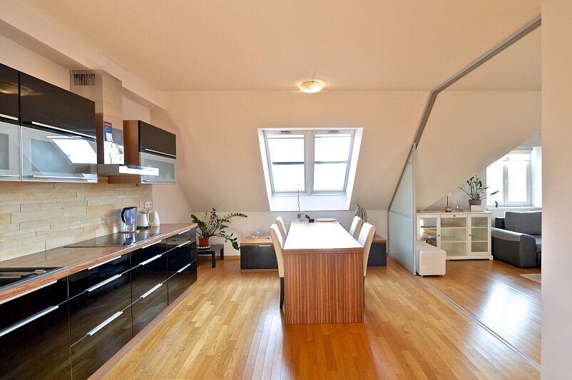 Lucemburská, Vinohrady - Prague 3 | Rent, Apartment One-bedroom (2+1), 87 m²