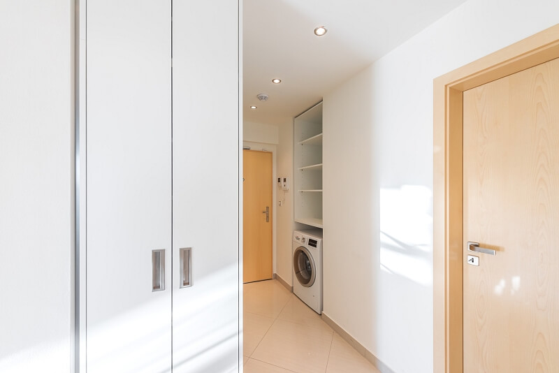 Olšanská, Žižkov - Prague 3 | Rent, Apartment One-bedroom (2+kk), 71 m²