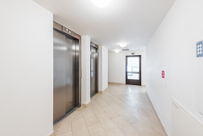 Olšanská, Žižkov - Prague 3 | Rent, Apartment One-bedroom (2+kk), 71 m²
