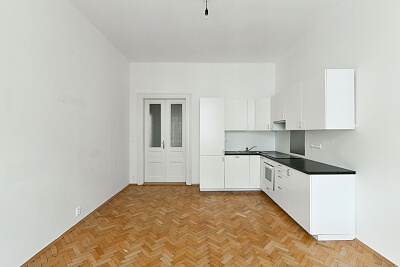 Na Švihance, Vinohrady - Prague 2 | Rent, Apartment Two-bedroom (3+kk), 82 m²