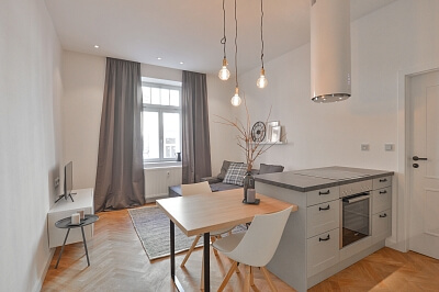 Grafická, Smíchov - Prague 5 | Rent, Apartment One-bedroom (2+kk), 45 m²