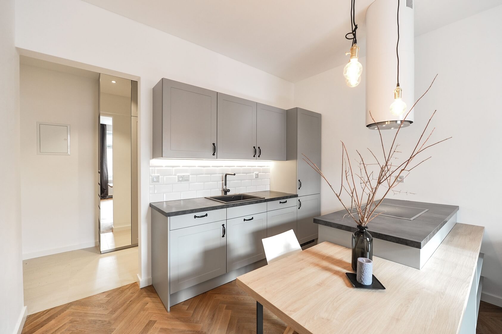 Grafická, Smíchov - Prague 5 | Rent, Apartment One-bedroom (2+kk), 46 m²