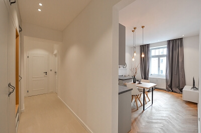 Grafická, Smíchov - Prague 5 | Rent, Apartment One-bedroom (2+kk), 46 m²