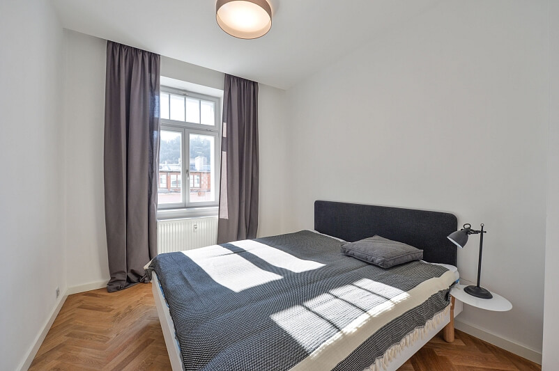 Grafická, Smíchov - Prague 5 | Rent, Apartment One-bedroom (2+kk), 45 m²