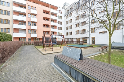Ostrovského, Smíchov - Prague 5 | Rent, Apartment Three-bedroom (4+kk), 108 m²