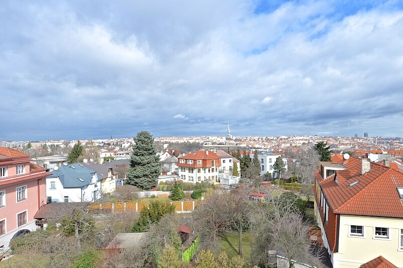 Pod Lázní, Nusle - Prague 4 | Sale, Apartment Four-bedroom (5+kk), 175 m²