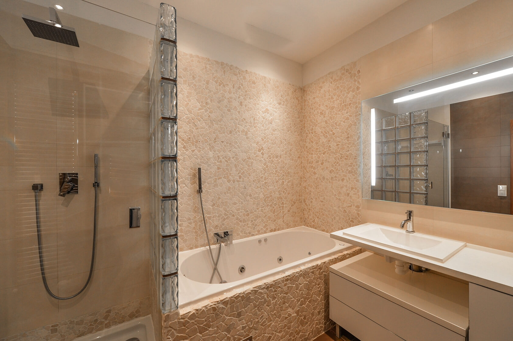 Lublaňská, Nové Město - Praha 2 | Pronájem, Byt 3+kk, 89 m²