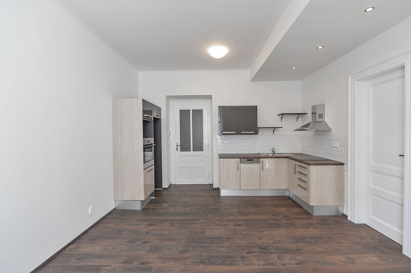 Na Spojce, Vršovice - Prague 10 | Rent, Apartment One-bedroom (2+kk), 50 m²