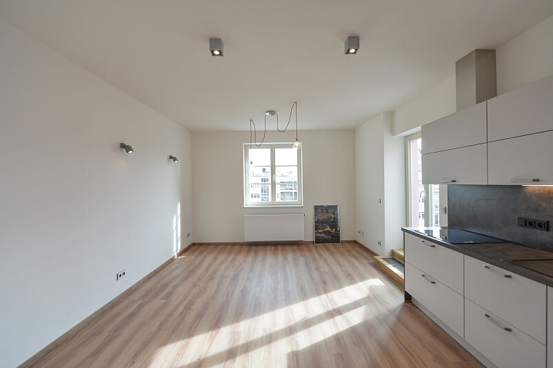 Národní obrany, Bubeneč - Prague 6 | Rent, Apartment Two-bedroom (3+kk), 103 m²