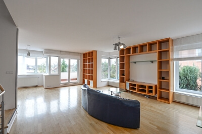 Pučova, Jinonice - Prague 5 | Rent, House Four-bedroom (5+kk), 252 m²