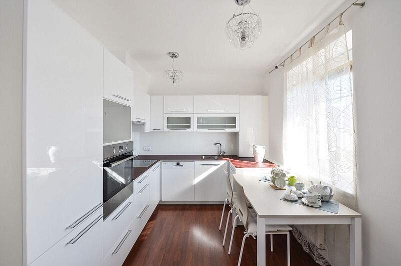 Národních hrdinů, Dolní Počernice - Prague 9 | Sale, Apartment One-bedroom (2+1), 62 m²
