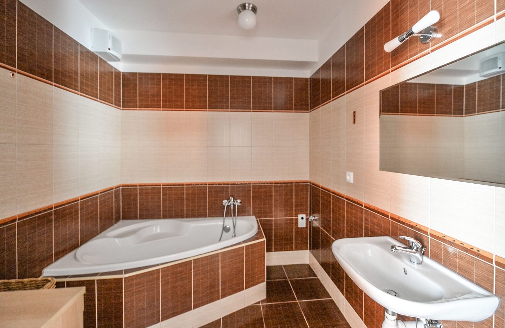 Národních hrdinů, Dolní Počernice - Praha 9 | Prodej, Byt 2+1, 62 m²