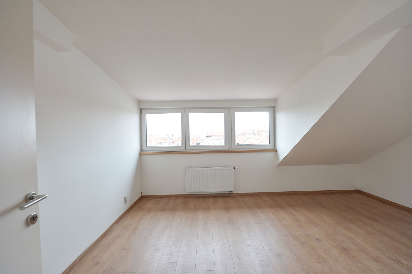 Slezská, Vinohrady - Praha 2 | Pronájem, Byt 3+kk, 90 m²