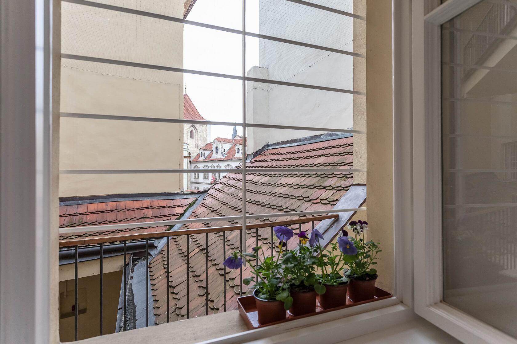 Maltézské náměstí, Malá Strana - Praha 1 | Pronájem, Byt 2+1, 52 m²