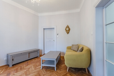 Maltézské náměstí, Malá Strana - Praha 1 | Pronájem, Byt 2+1, 52 m²