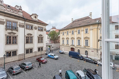 Maltézské náměstí, Malá Strana - Praha 1 | Pronájem, Byt 2+1, 52 m²