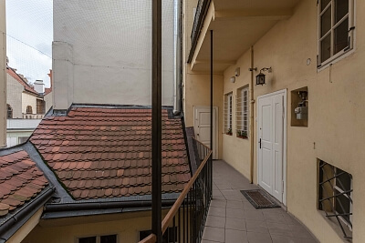 Maltézské náměstí, Malá Strana - Prague 1 | Rent, Apartment One-bedroom (2+1), 52 m²