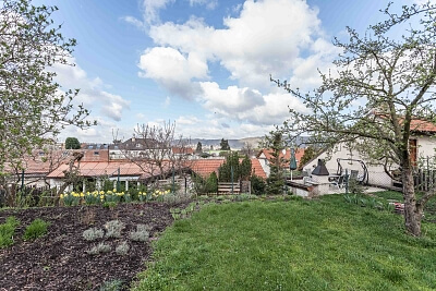 Na Bambouzku, Lipence - Prague 5 | Rent, House Four-bedroom (5+kk), 250 m²