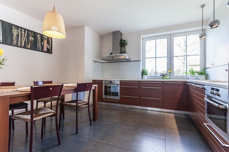 Na Bambouzku, Lipence - Prague 5 | Rent, House Four-bedroom (5+kk), 250 m²
