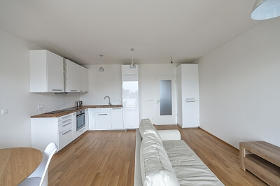 Čumpelíkova, Kobylisy - Prague 8 | Rent, Apartment One-bedroom (2+kk), 61 m²