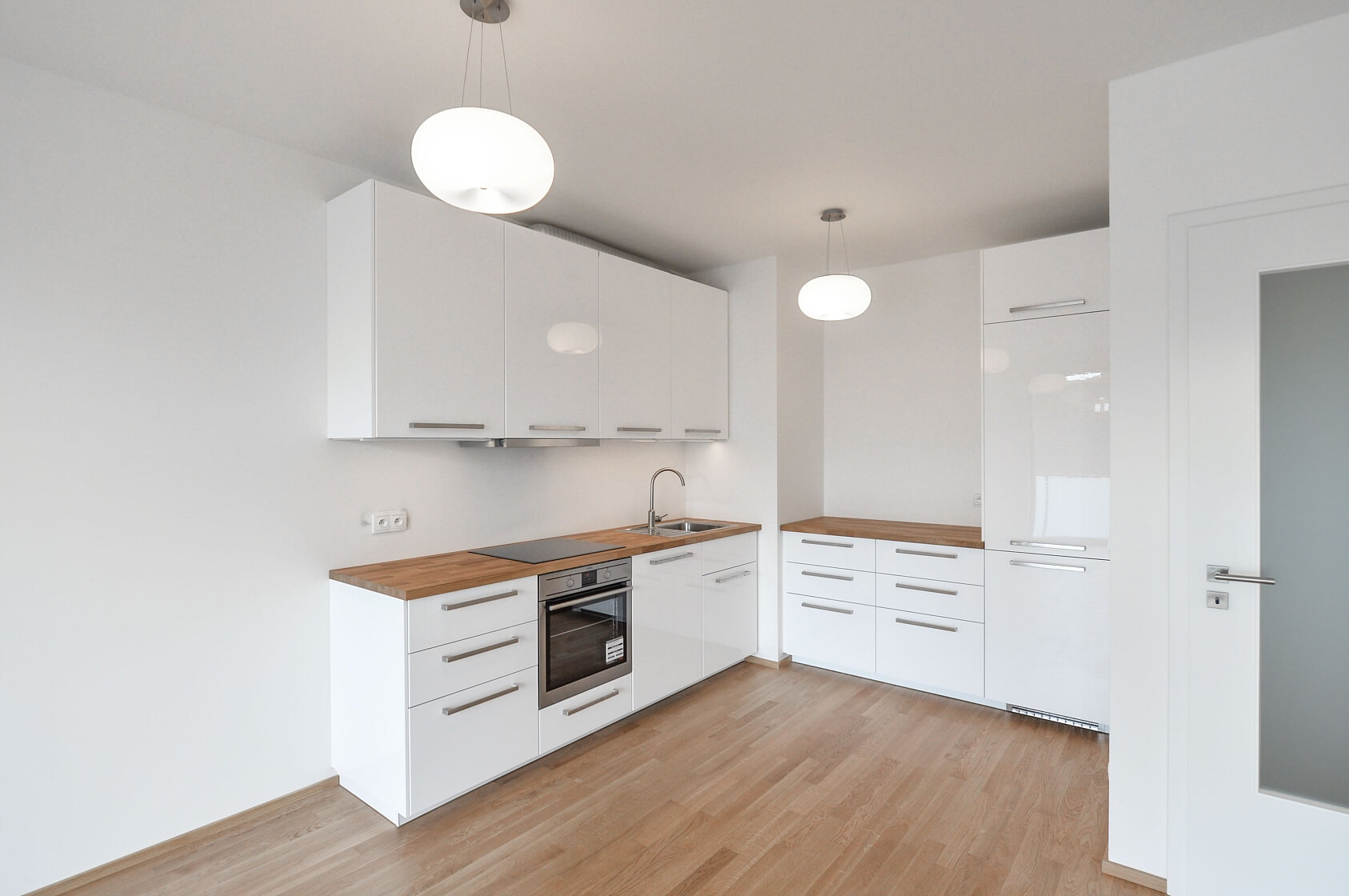 Čumpelíkova, Kobylisy - Praha 8 | Pronájem, Byt 3+kk, 85 m²