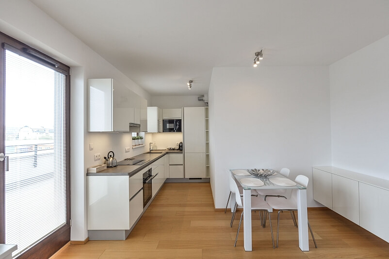 K Beranovu, Dolní Chabry - Prague 8 | Rent, Apartment Three-bedroom (4+kk), 160 m²