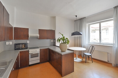 Sokolovská, Karlín - Prague 8 | Rent, Apartment One-bedroom (2+1), 80 m²