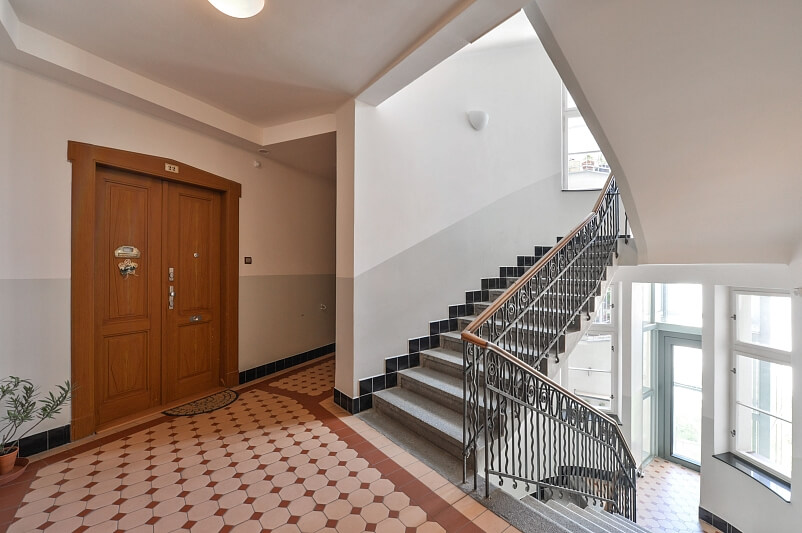 Mexická, Vršovice - Prague 10 | Rent, Apartment One-bedroom (2+1), 80 m²