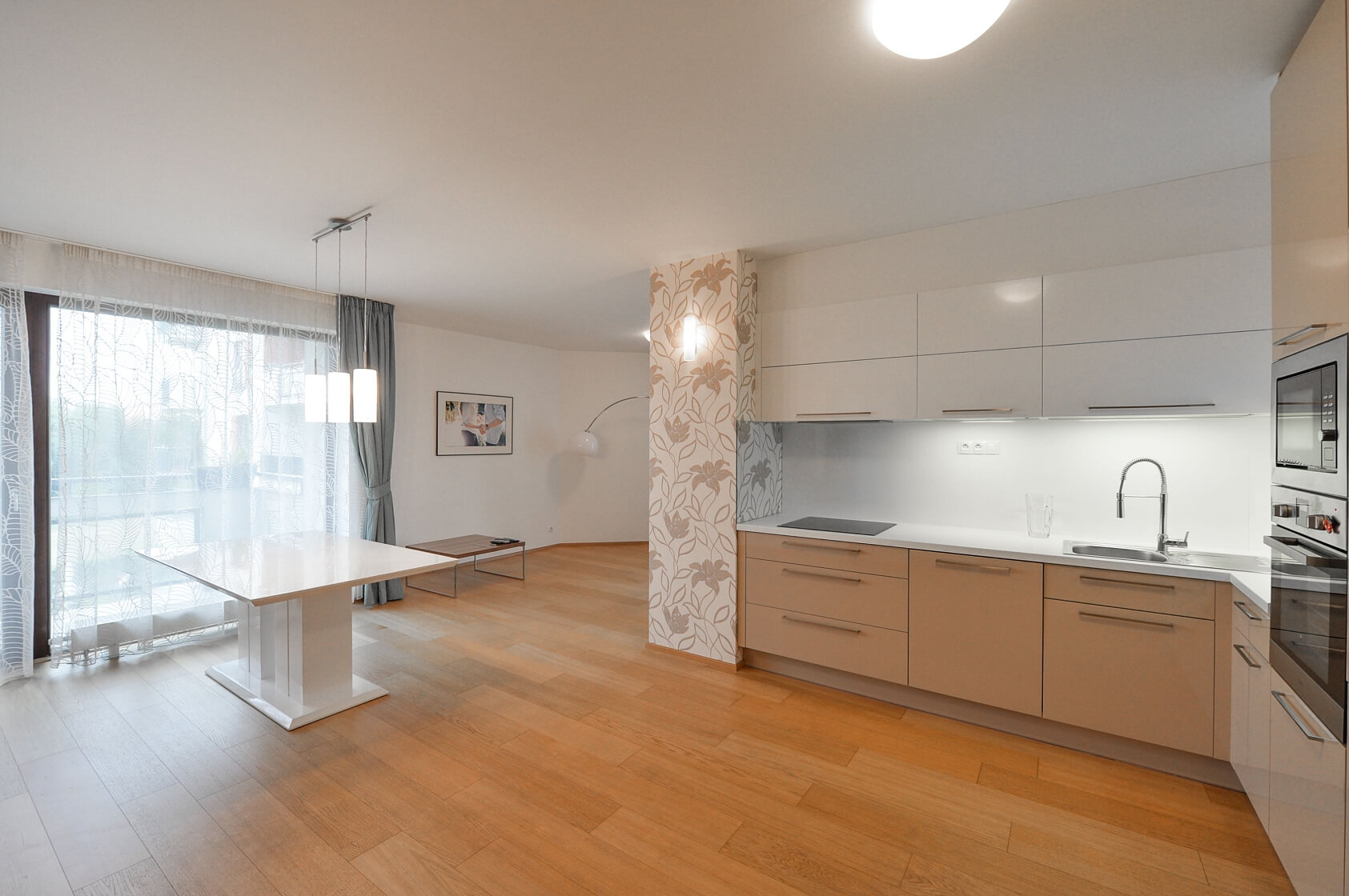Nademlejnská, Hloubětín - Praha 9 | Pronájem, Byt 3+kk, 100 m²