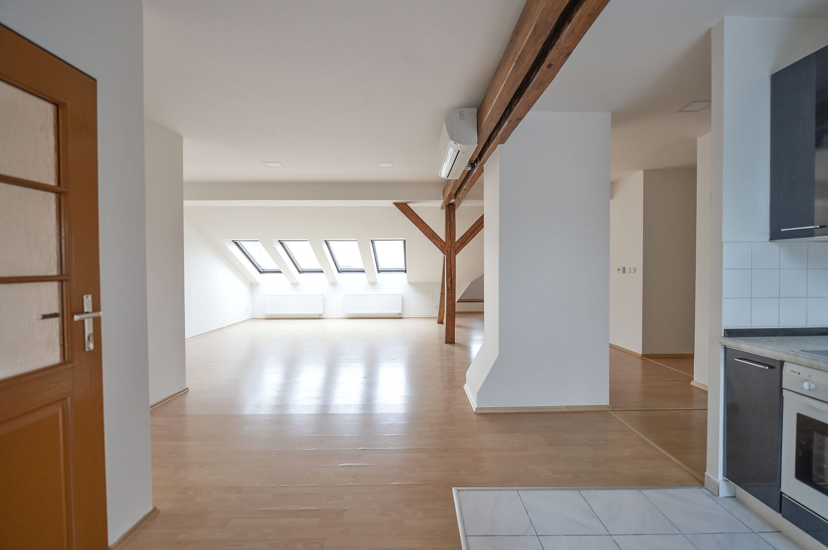 Vodičkova, Nové Město - Prague 1 | Rent, Apartment Three-bedroom (4+kk), 101 m²