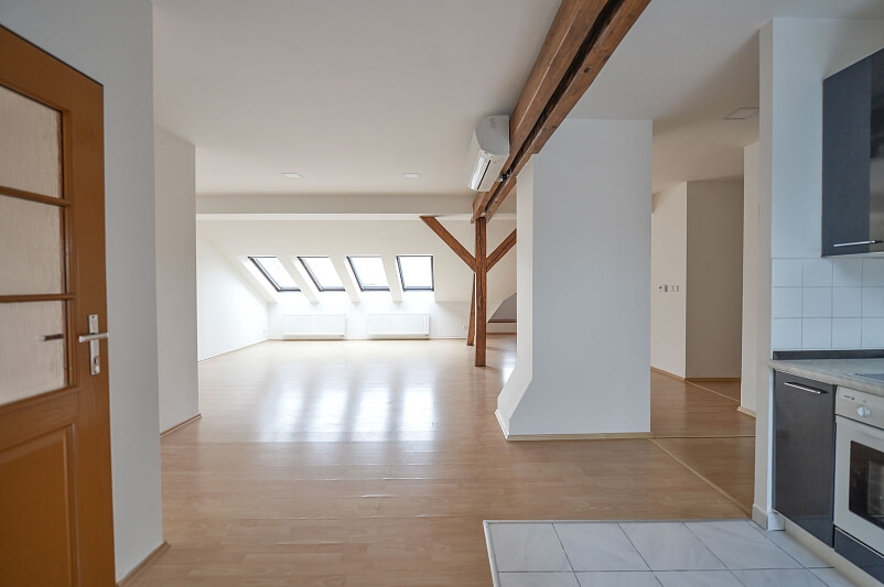 Vodičkova, Nové Město - Prague 1 | Rent, Apartment Three-bedroom (4+kk), 101 m²