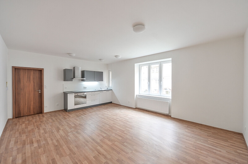 Jeseniova, Žižkov - Praha 3 | Pronájem, Byt 2+kk, 60 m²