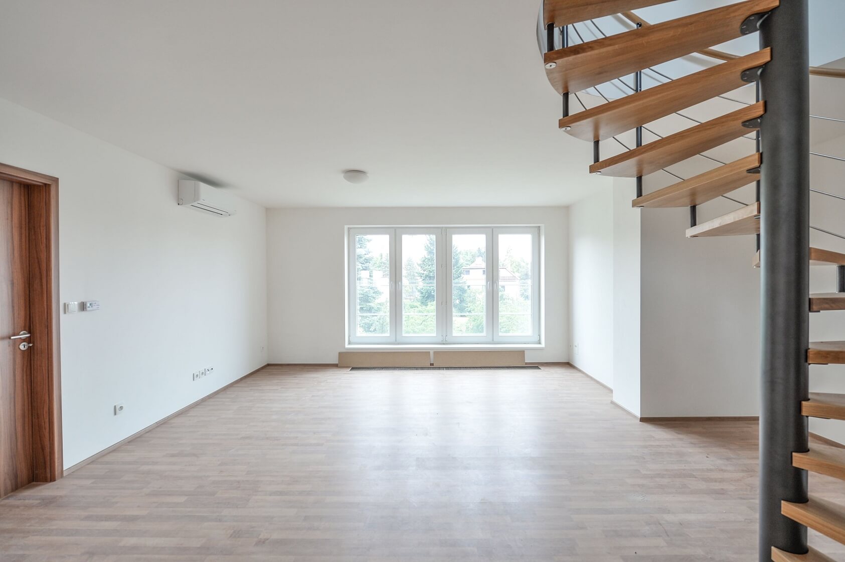 Jeseniova, Žižkov - Praha 3 | Pronájem, Byt 5+kk, 172 m²