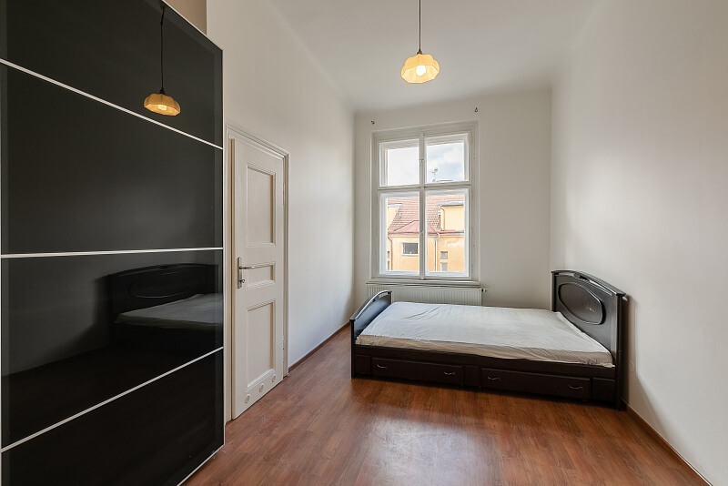 Varšavská, Vinohrady - Prague 2 | Rent, Apartment One-bedroom (2+kk), 72 m²