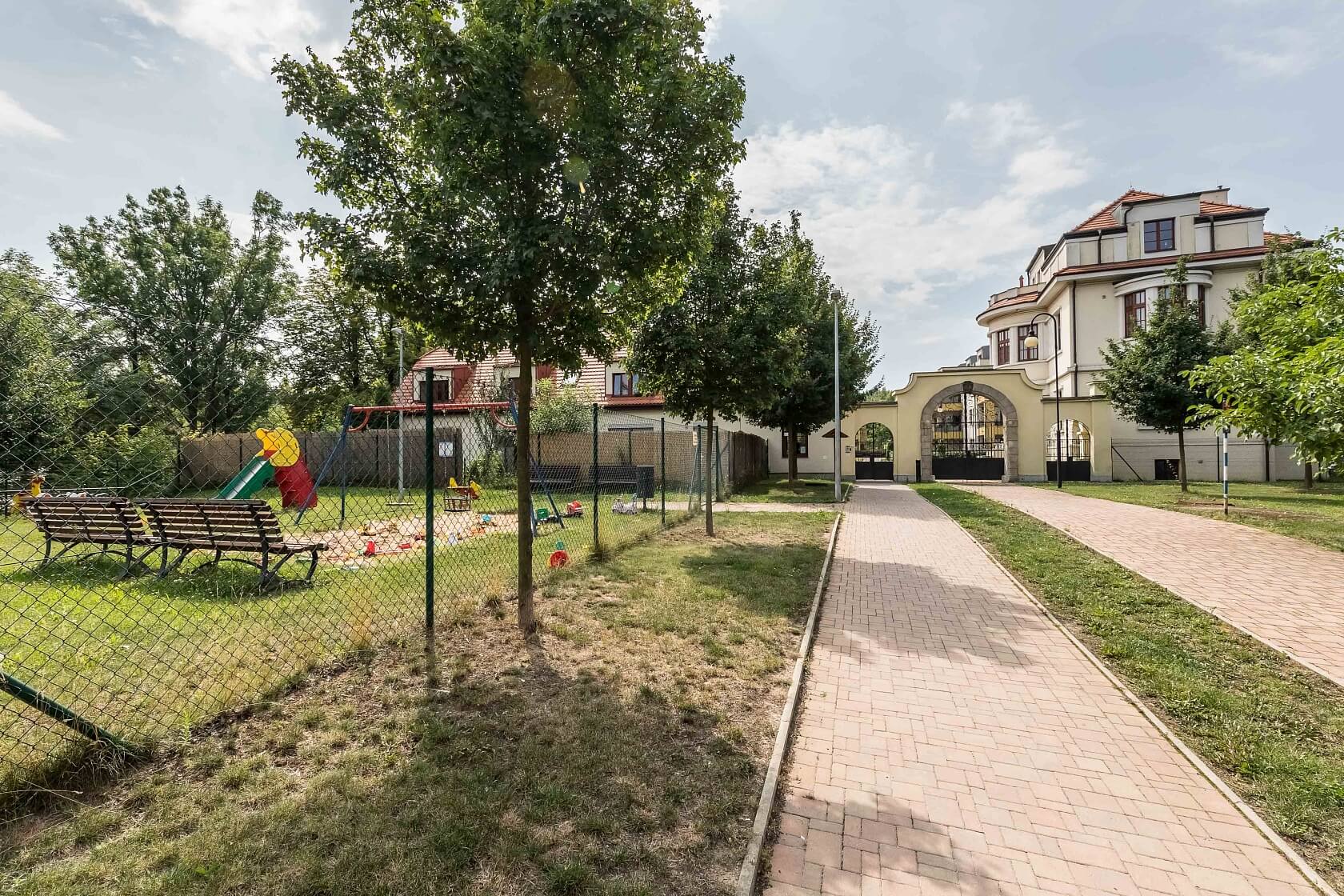 K Náhonu, Hloubětín - Praha 9 | Pronájem, Byt 4+kk, 110 m²