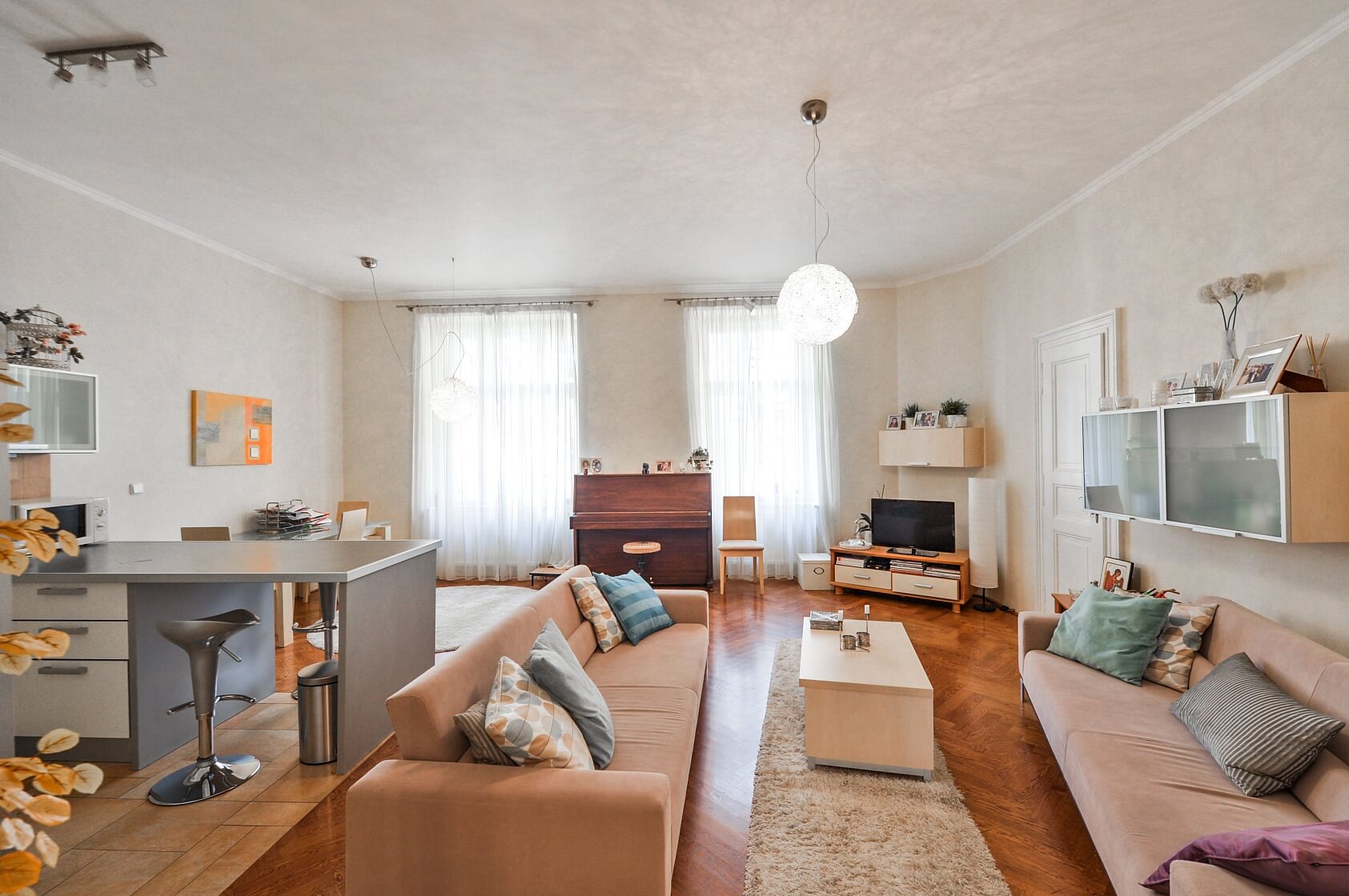 náměstí Jiřího z Poděbrad, Vinohrady - Praha 2 | Pronájem, Byt 2+kk, 85 m²