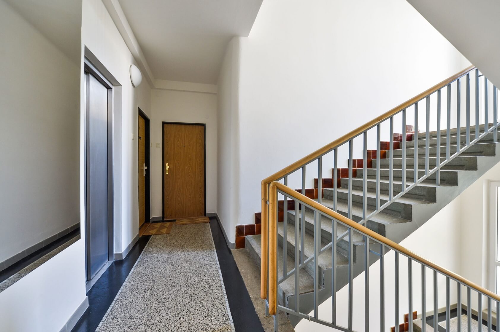 Hollarovo náměstí, Vinohrady - Prague 3 | Rent, Apartment Two-bedroom (3+kk), 74 m²