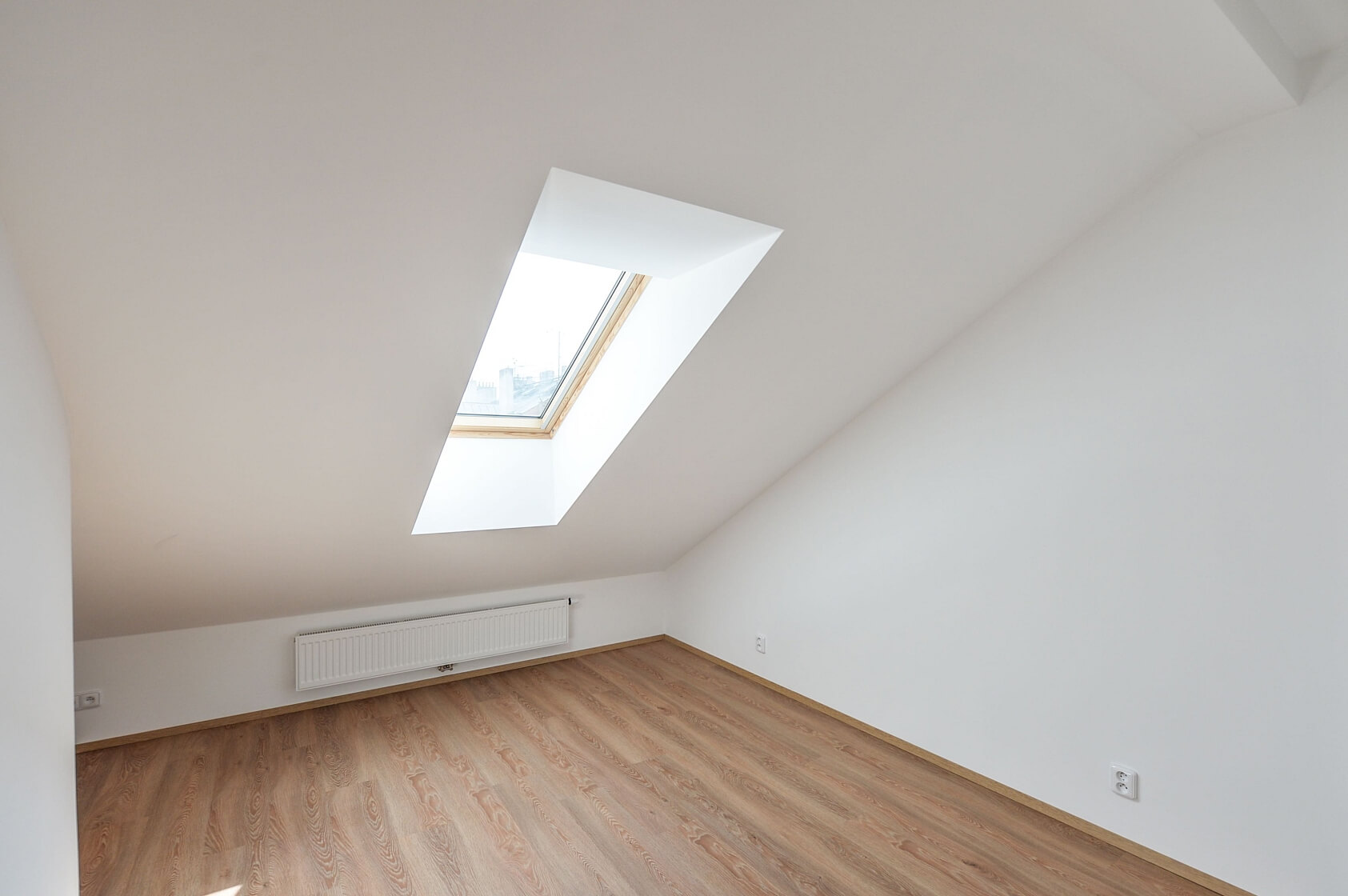 Březinova, Karlín - Praha 8 | Pronájem, Byt 3+kk, 99 m²