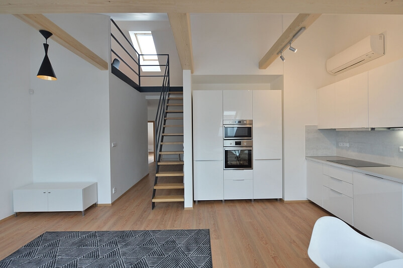 Březinova, Karlín - Praha 8 | Pronájem, Byt 3+kk, 99 m²