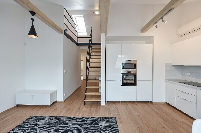 Březinova, Karlín - Praha 8 | Pronájem, Byt 3+kk, 99 m²