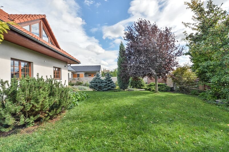 Bořanovice - Praha-východ | Sale, House Three-bedroom (4+kk), 230 m²